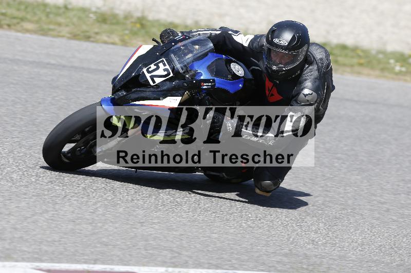 /10 20.04.2026  Pluess Moto Sport ADR/Freies Fahren/52